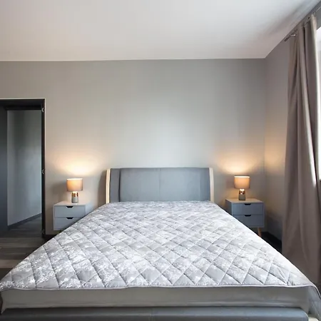 Antracytowy Apartament